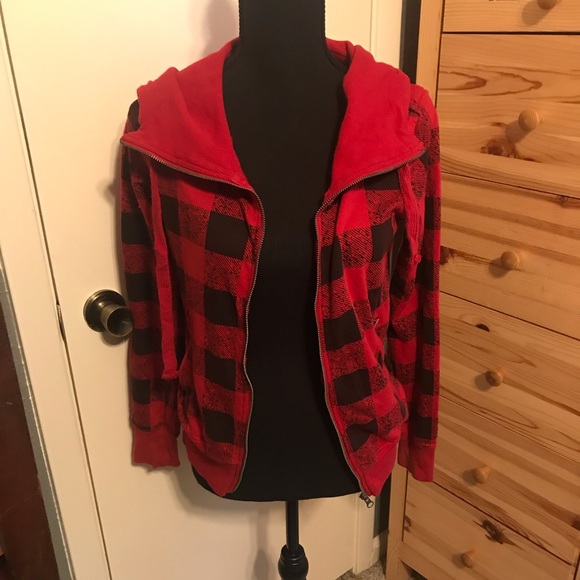 Forever 21 Jackets & Blazers - FOREVER 21 Buffalo red plaid jacket